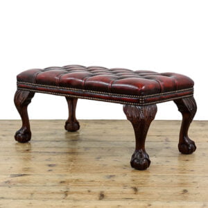 M-5389 Vintage Chesterfield Buttoned Leather Footstool Penderyn Antiques (1)